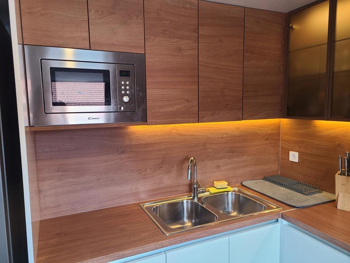 Modern 4-Star Luxury Apt - Wfh Ready, Free Parking Zagreb Exterior photo